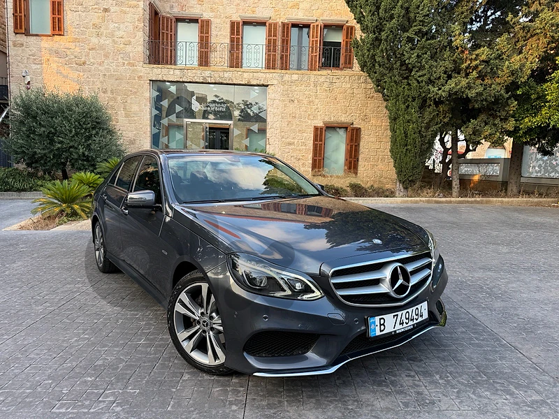 Mercedes E350 2010 LOOK 2015 Original مع اللوحة ( Swiss car )