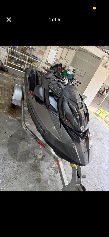 jet ski