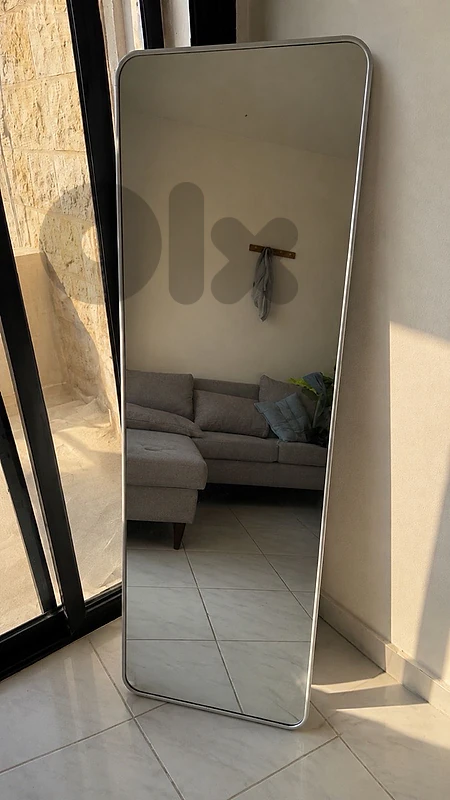 غرفة نوم كاملة بحالة جيدة