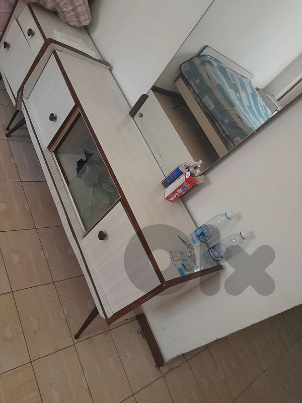 full bedroom