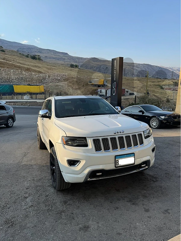 Jeep Grand Cherokee 2014 Grand cheroke 2014 overland  5.7 hemi