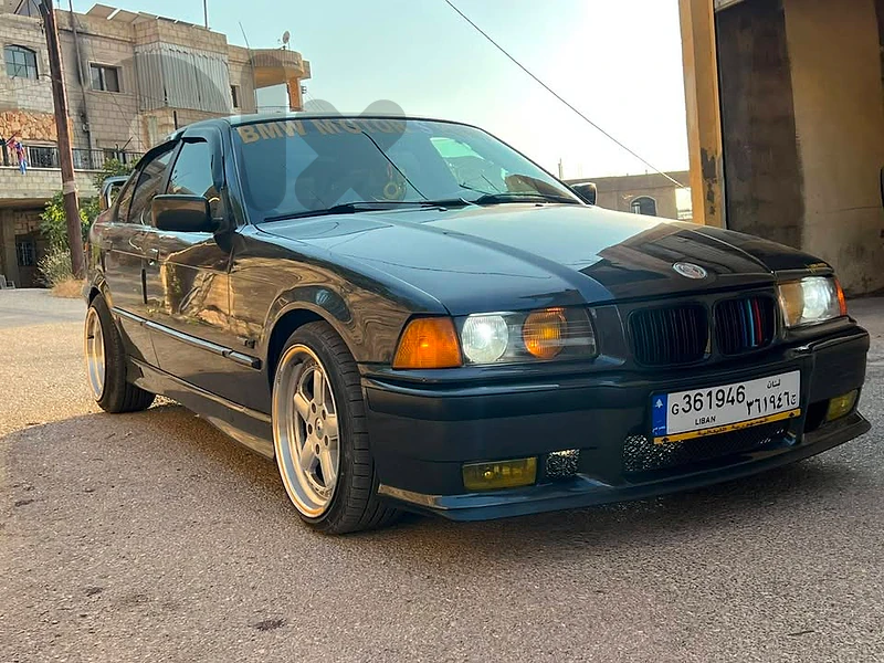 bmw 	1993