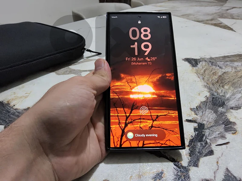 S24 Ultra 2 sim 256Gb with box