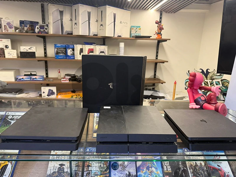ps4 500g/ 1 terra