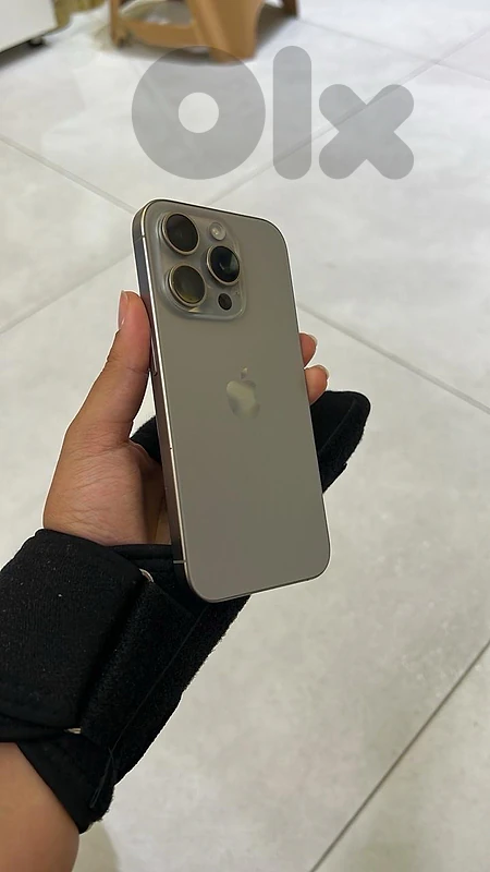 15 pro 256gb like neww
