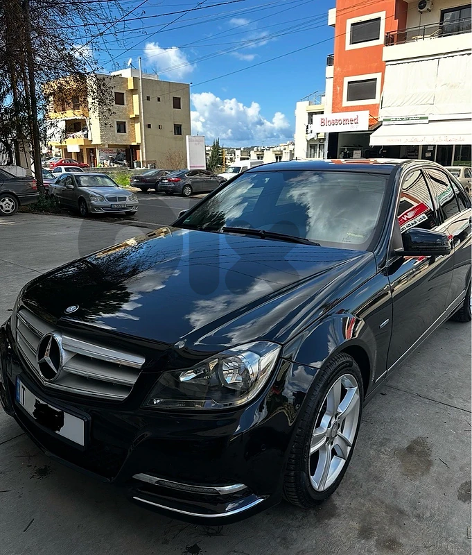 Mercedes-Benz C-Class 180 2012 German Source Mercedes-Benz C-Class 180 2012 German Source