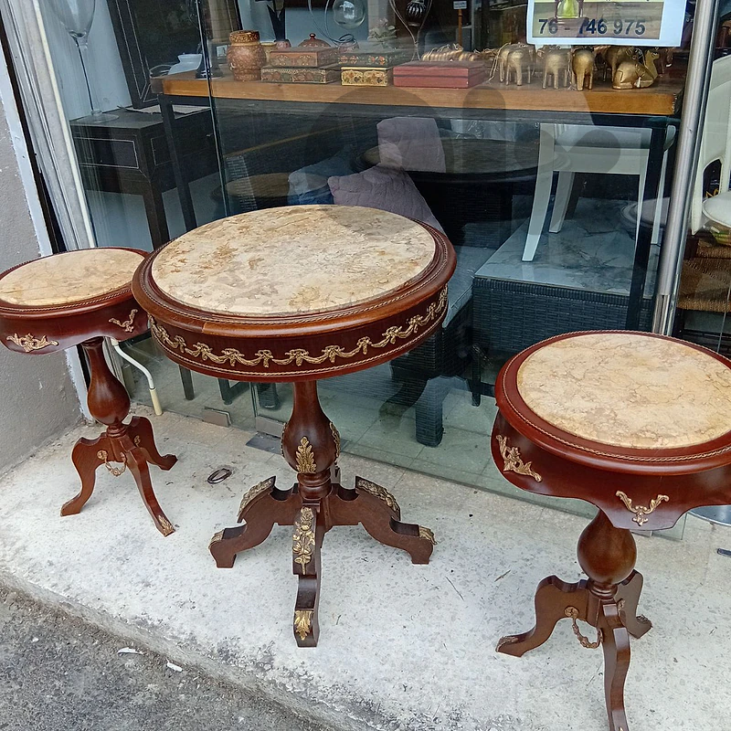 طا ولات خشب ونحاس وجه رخام