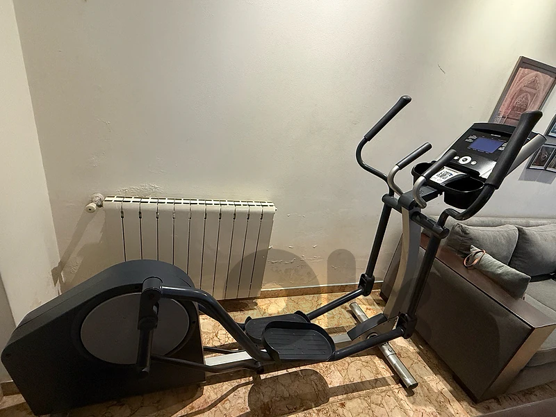 Life Fitness X-Series Elliptical Cross Trainer