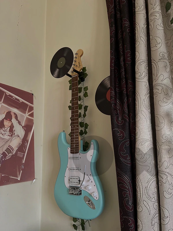 squier stratocaster HSS pickups