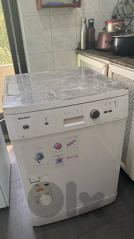 DISH WASHER