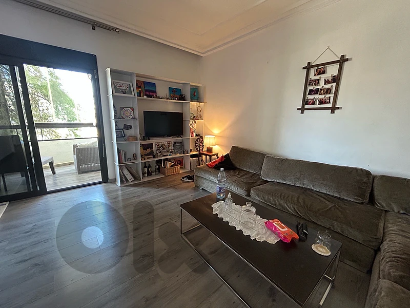 Fully Furnished & Sunny Apartment for Rent in Achrafiyeh