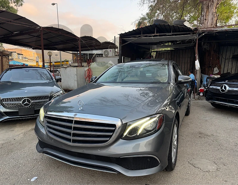 MERCEDES E300 2018✅🔥super clean✅🔥full options🔥81/882165☎️🔥 MERCEDES E300 2018✅🔥super clean✅🔥full options🔥81/882165☎️🔥