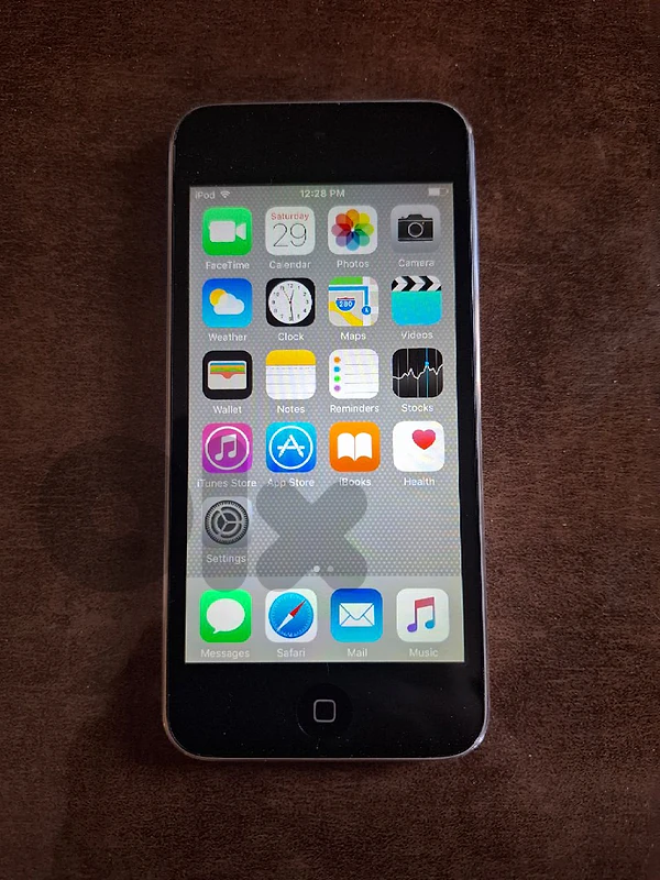Apple iPod Touch 5th gen.