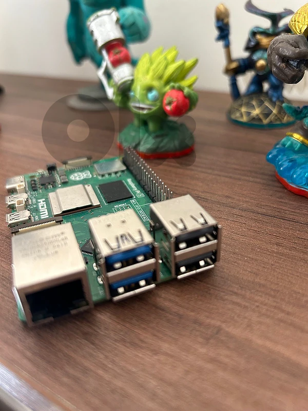 Raspberry Pi 5 Model B 4GB RAM + 64GB Kingston MicroSD