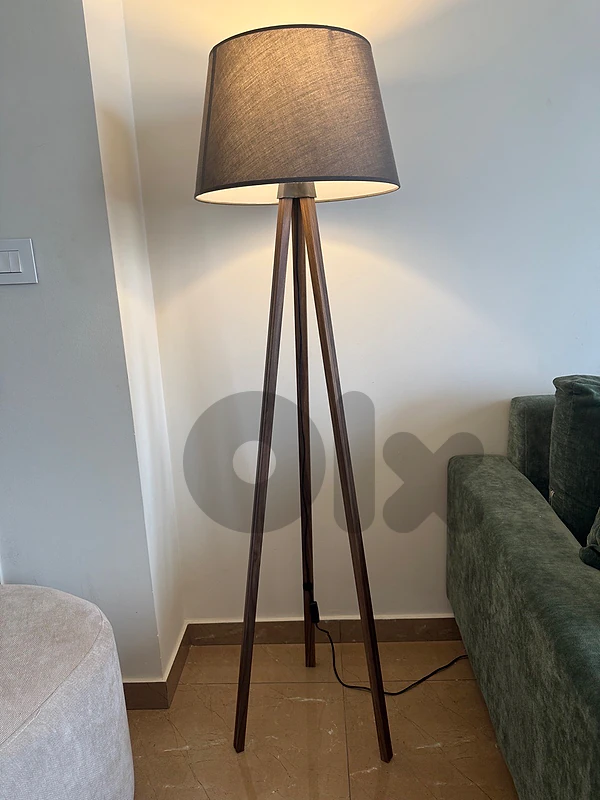 floor lamp
