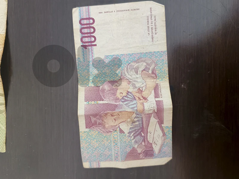 Italian money