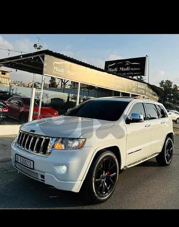 جيب جراند شيروكى 2011 limited plus v8