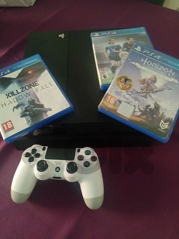 PS4 used like new