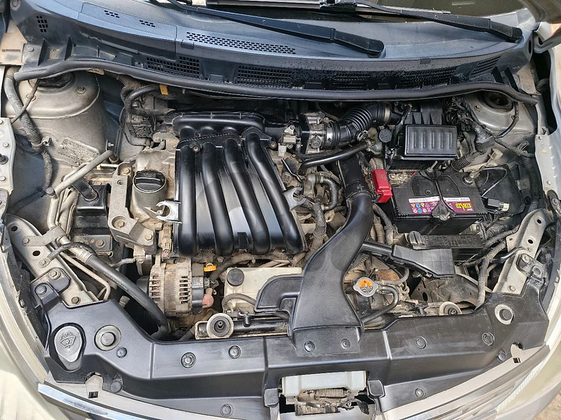 Nissan Tiida 2011 2011