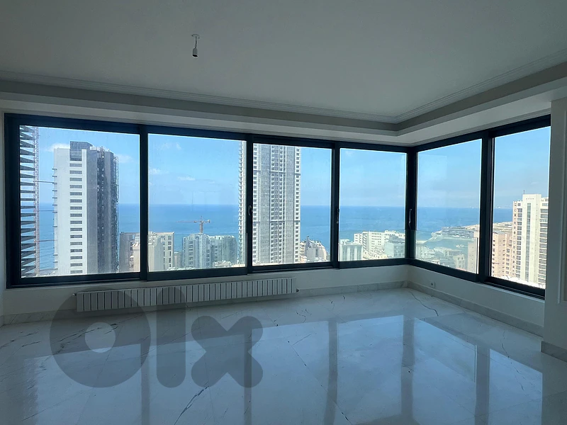 Apartment for Sale in Ain El Mreisseh - 420m² Sea View
