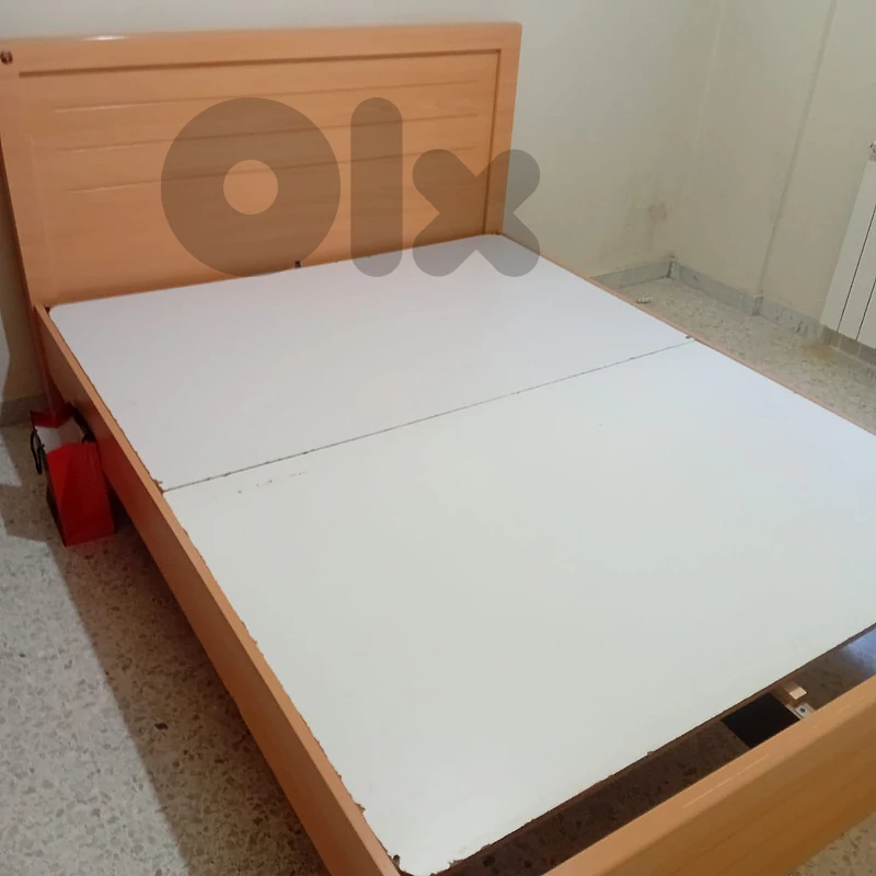 تخت اوروبي مزرعه يشوع