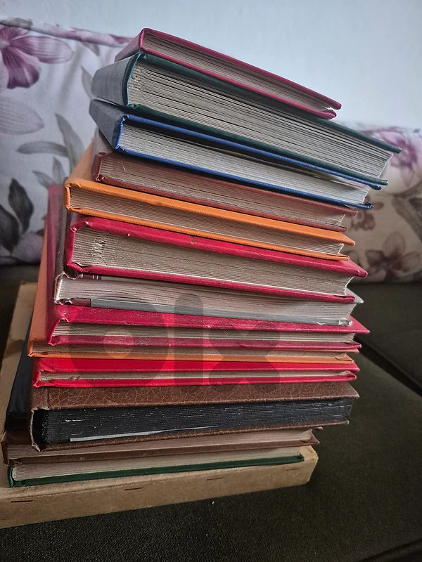 15 Albums stamps ١٥ البوم طوابع