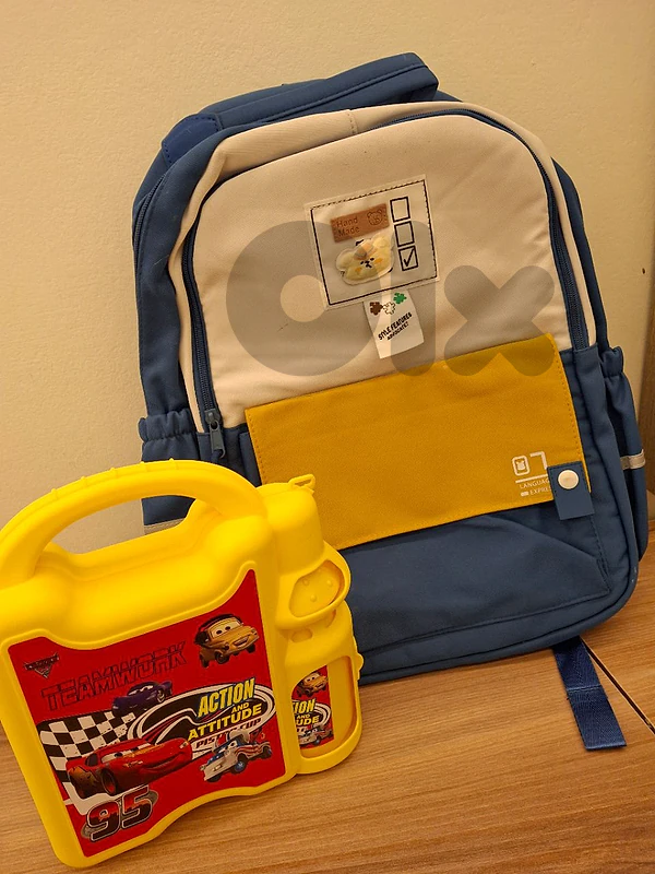 شنطة مدرسيه مع شنطة لانش بوكس