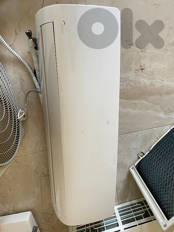 AC 9000 used like new Midea