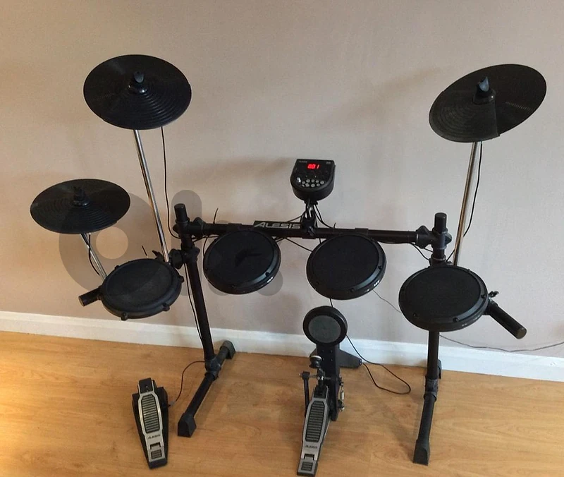 Alesis Drumkit DM6