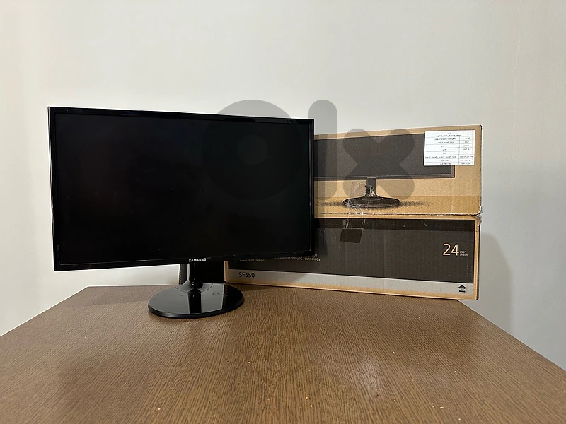 sumsung monitor screen 24inch used like new (negotiable)