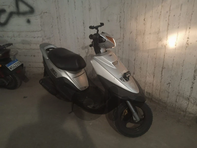 Yamaha Super Jog zr