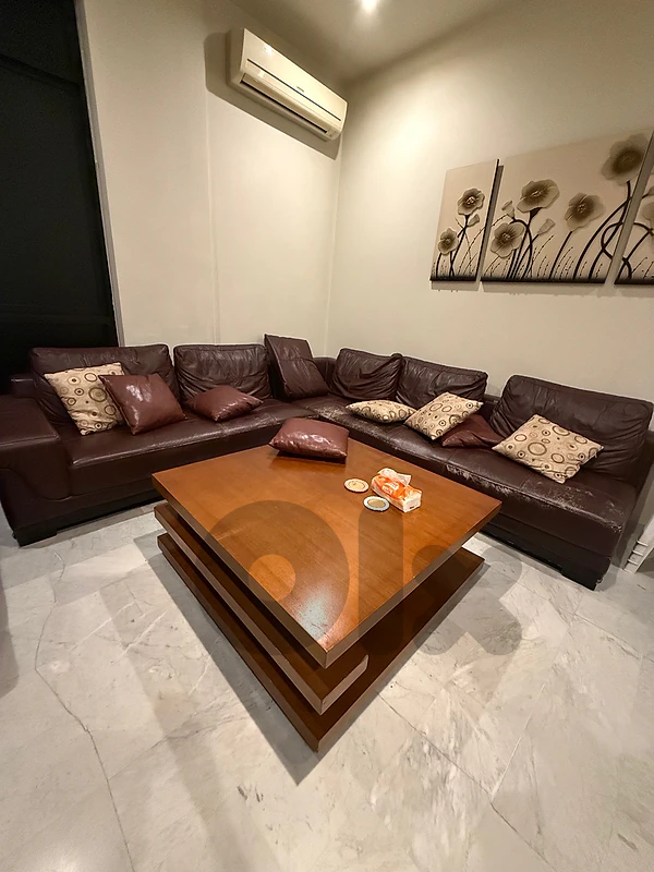 real leather living room + center table