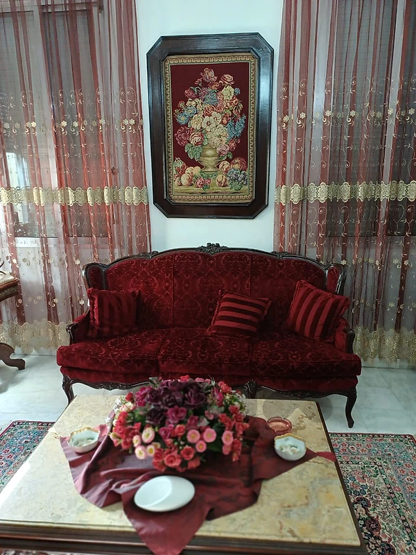 صالون قديم مجدد بالكامل ستيل حالة ممتازة salon great condition