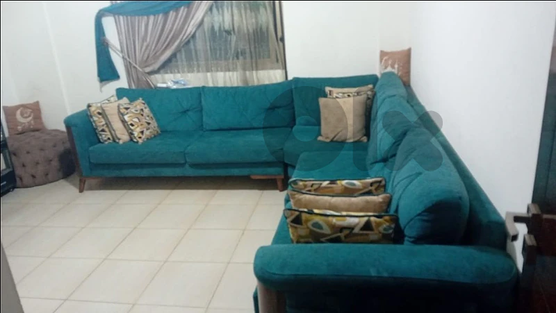 زاوية بحالة جيدة جدا