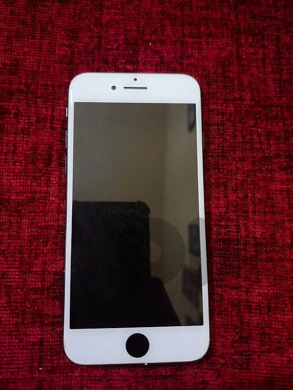 iphone 7 very clean like new