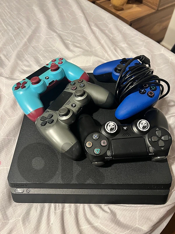 ps4 slim