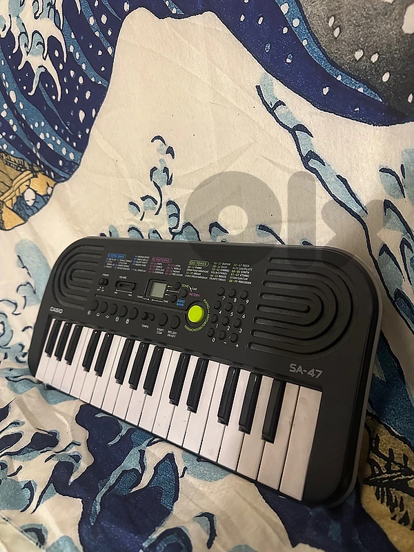 Casio SA-47 Portable Keyboard (32 mini keys)
