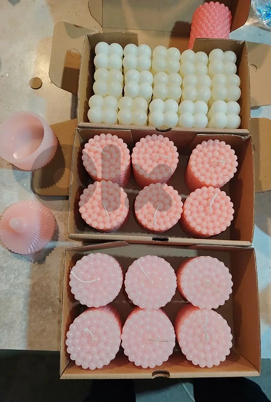 Natural Wax and Natural Essential Oil Scented Candles