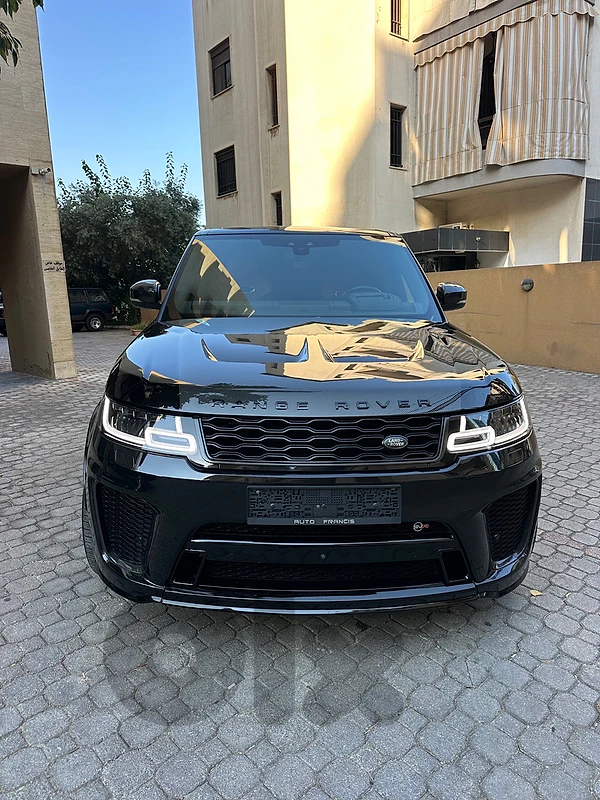 Range Rover Sport SVR 2020 black on black & red (clean carfax) Range Rover Sport SVR 2020 black on black & red (clean carfax)