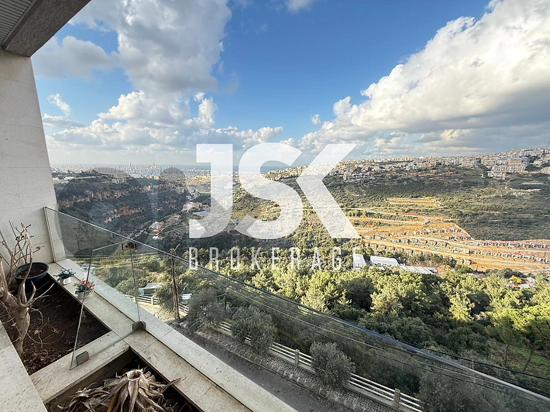 L22472 Apartment For Rent in Louaize