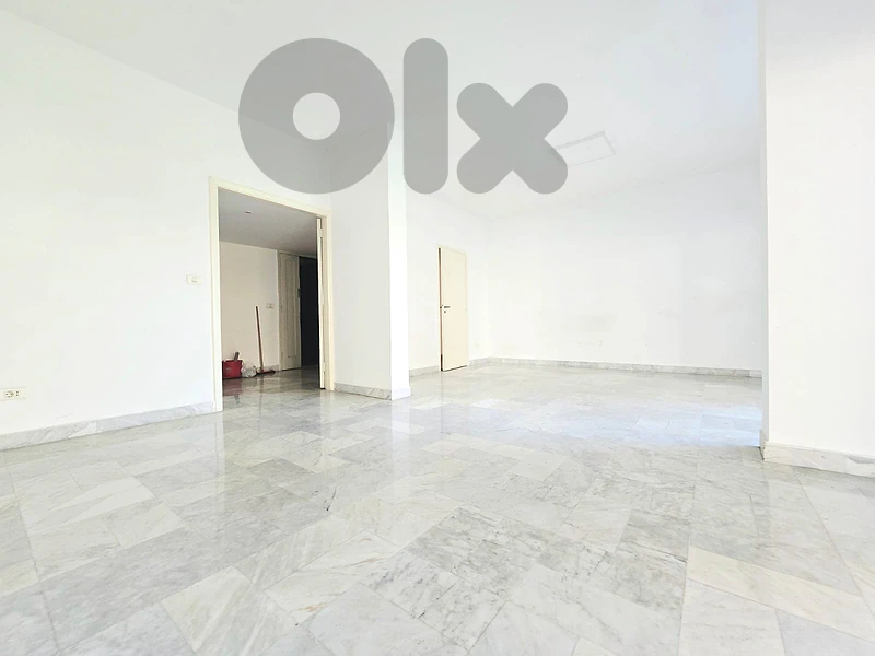 RAO26-5381 Office 230 m2 for Rent in Sodeco