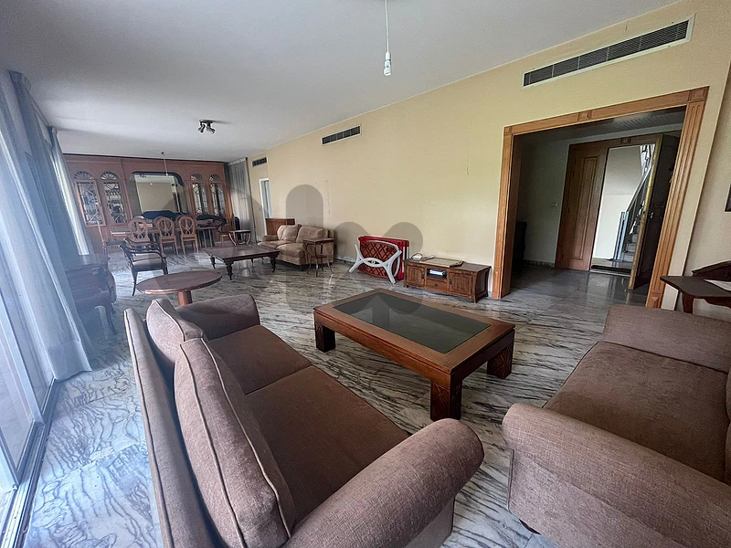 SPACIOUS APARTMENT IN TALLET EL KHAYAT PRIME (280SQ) 3 BEDS , (BT-907)