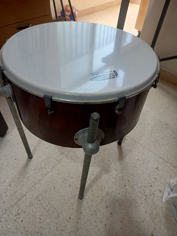 كاتم بحالة جيدة جدا