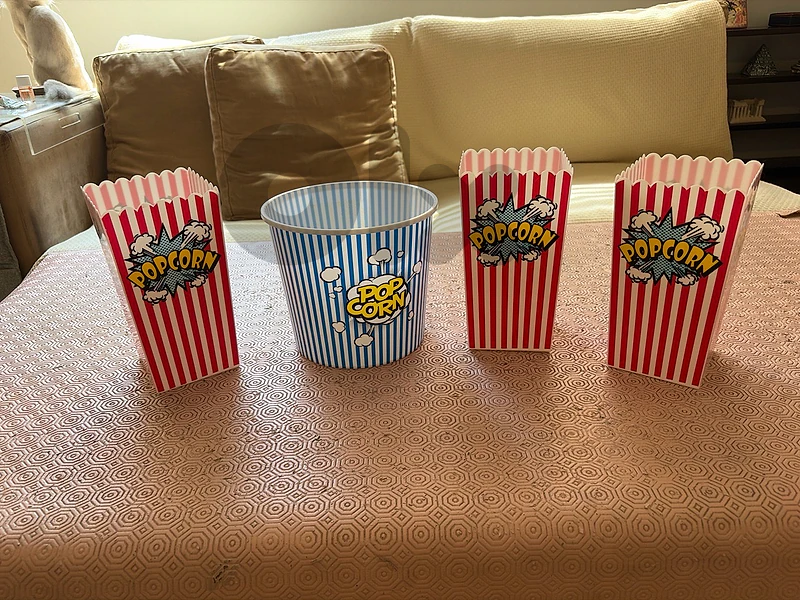 popcorn jars like in the cinema