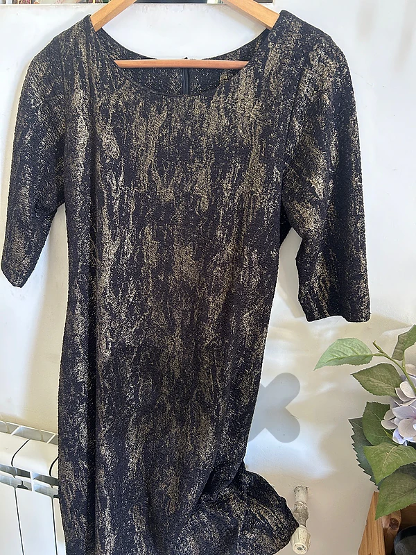 Comfortable stretch dress.