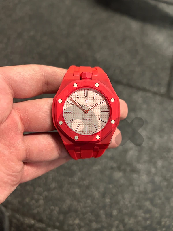 SWATCH AP ROYAL POP