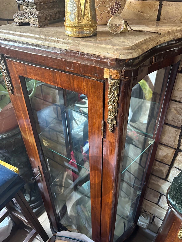 Pair of Marble-Top Display Cabinets (Vitrines) – Reproduction