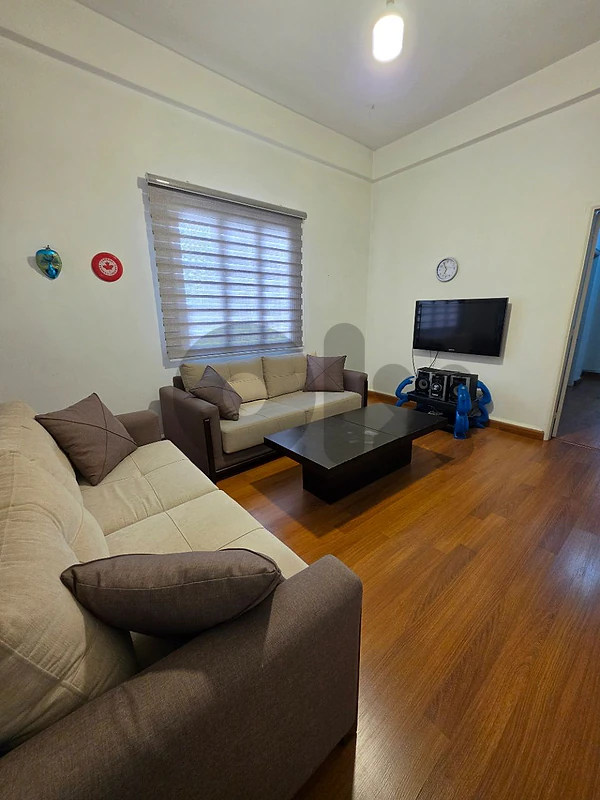Apartment for Rent – Facing Hôtel-Dieu Hospital