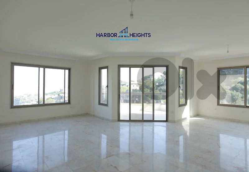 Apartment for Sale in Broummana - شقة للبيع في برمانا