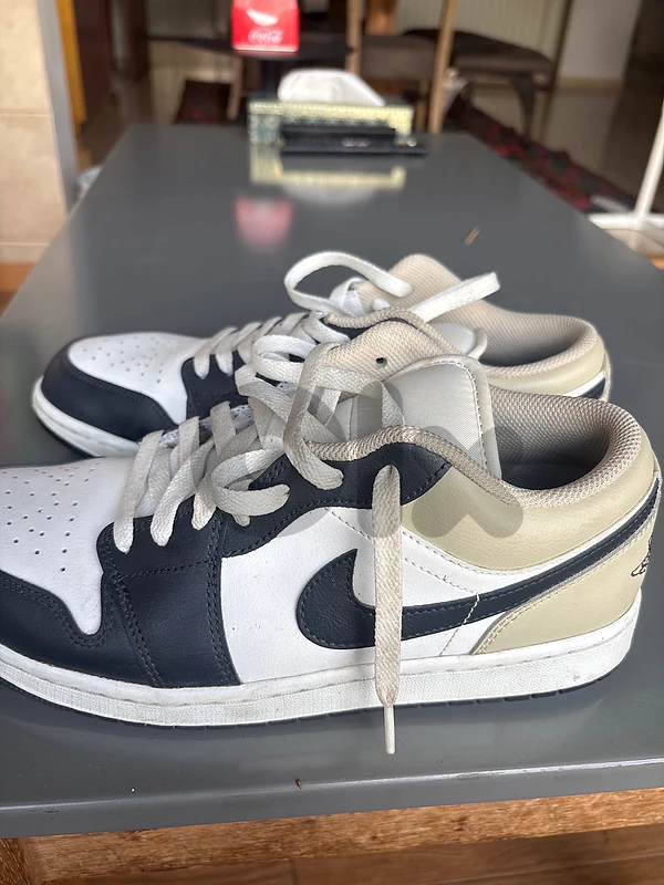 Nike Air Jordan 1 Low – White & Black